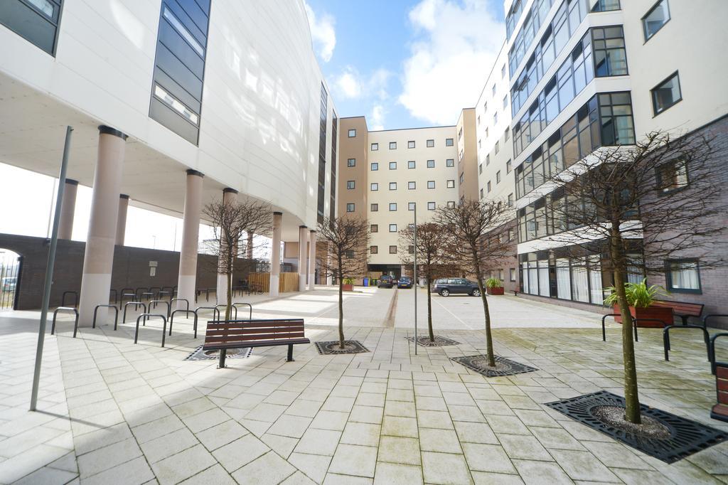 Newport Student Village  Exteriör bild